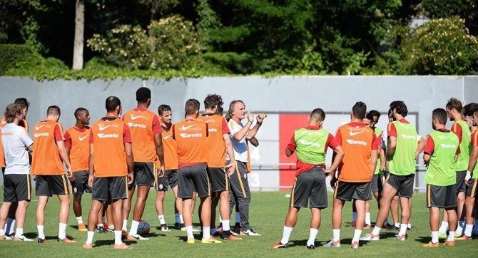 Galatasaray, Yeni Sezon Hazırlıklarını Sürdürüyor