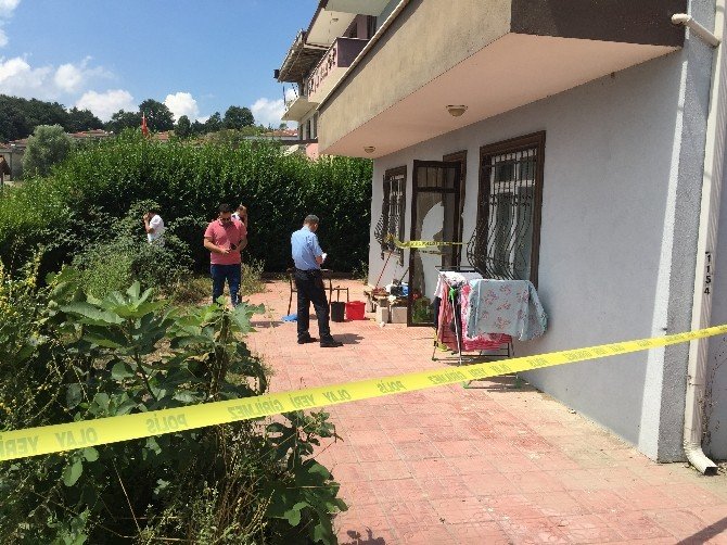 Sakarya’da Uyuşturucu Kullanan Yabancı Uyruklu Genç Ölü Bulundu