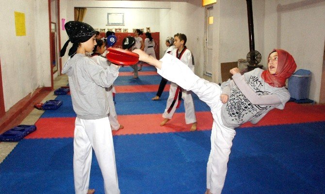 İğdir Köyünün Kızları, Taekwondo Da Gözünü Olimpiyatlara Dikti