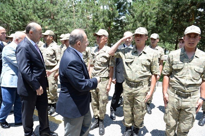 Sağlık Bakanı Akdağ’dan Bayramda Beslenme Önerileri