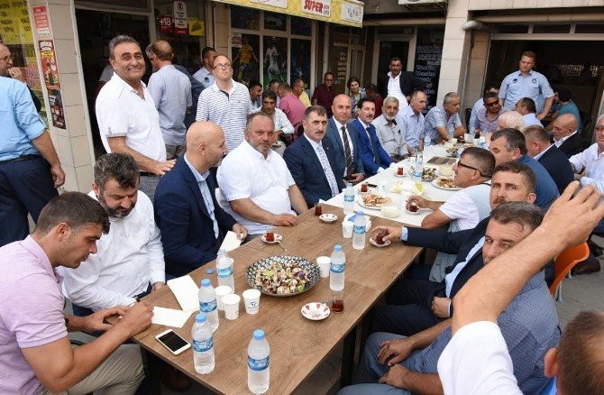 Tekkeköy Meydanda Bayramlaştı