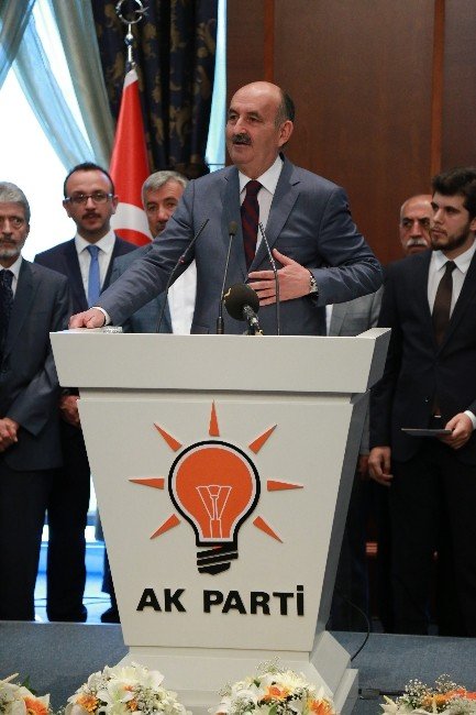 Ak Parti Genel Merkezi’nde Bayramlaşma Töreni