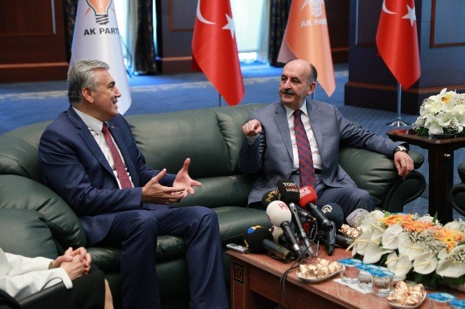 Mhp’den Ak Parti’ye Bayram Ziyareti