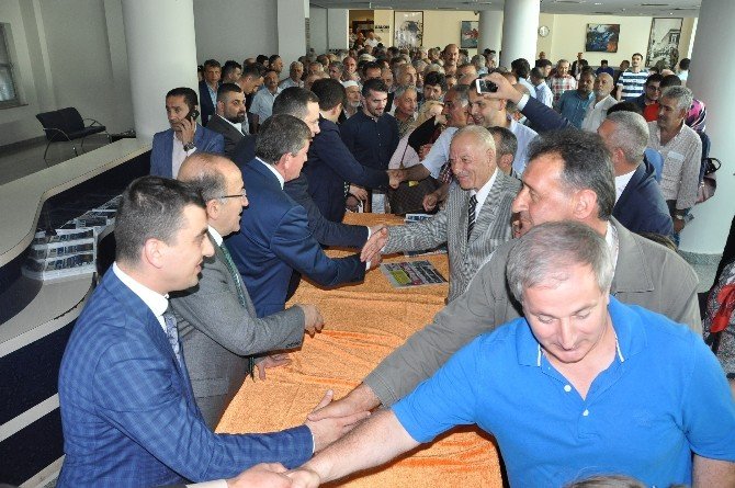 Ak Parti Trabzon Teşkilatı’nda Bayramlaşma