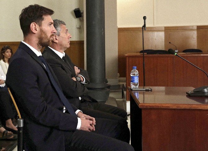 Lionel Messi’ye Hapis Şoku