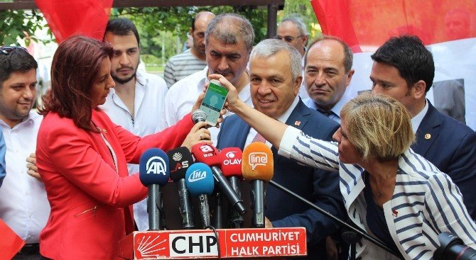 Kılıçdaroğlu Bursalı Partililerin Bayramını Telefon Bağlantısıyla Kutladı