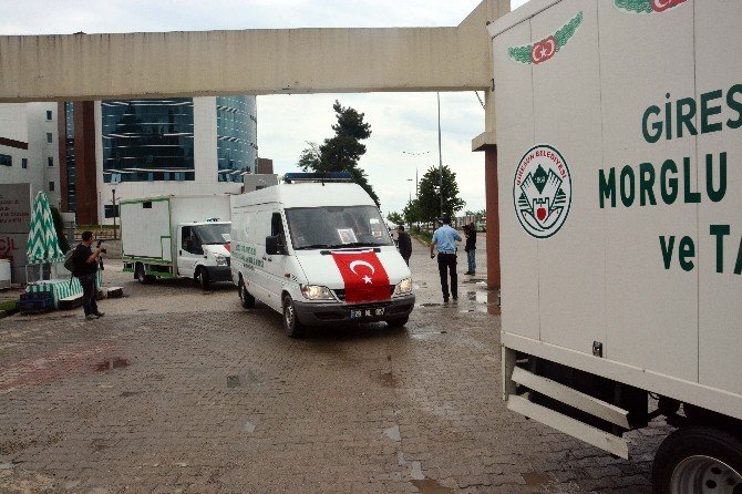Giresun’daki Helikopter Kazasında Şehit Olan 7 Kişinin Cenazeleri Otopsi Sonrası Giresun Devlet Hastanesi Morguna Getirildi