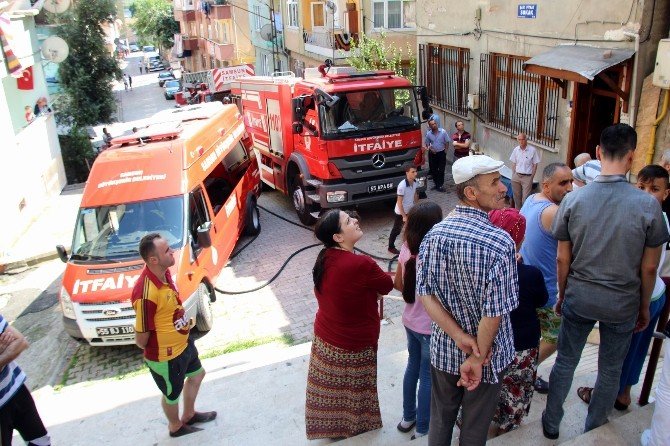 6 Katlı Binada Çıkan Yangın Korkuttu