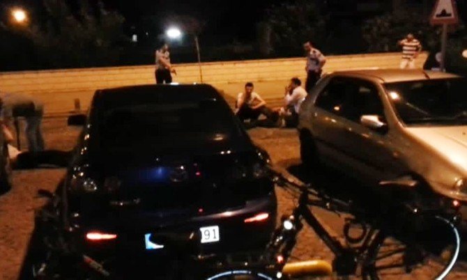 Polise Saldıran Kardeşler Bacaklarından Vuruldu