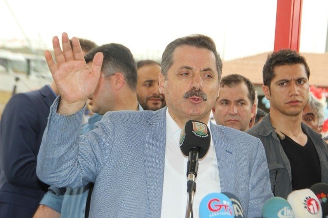 Bakan Çelik Şanlıurfa’da Çiftçilere Müjde