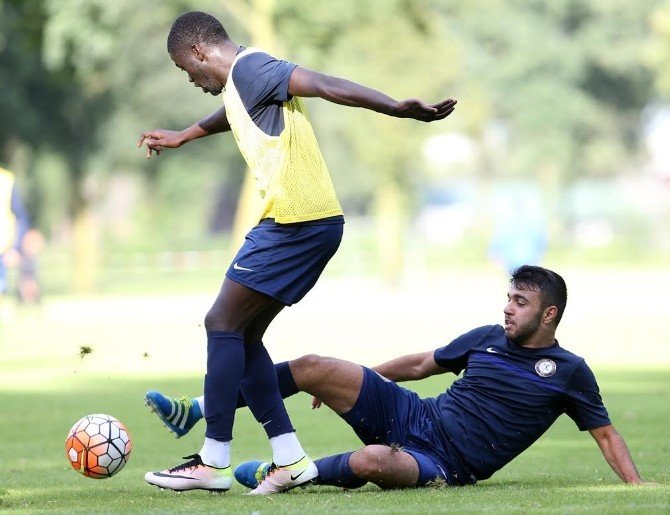 Osmanlıspor Günü Çift Antrenmanla Tamamladı