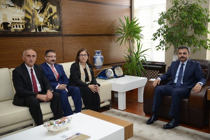 Başkan Külcü, Halkla Bayramlaştı