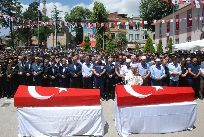 Gözyaşları Anne-kız İçin