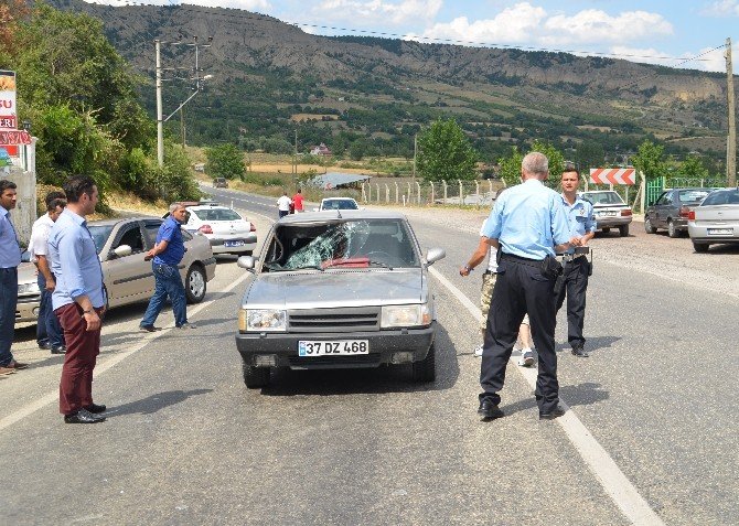 Otomobilin Çarptığı Emekli İmam Ağır Yaralandı