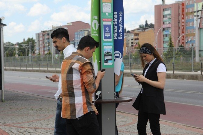 Kocaeli’de Günde 20 Bin Kişi E-komobil Uygulamasını Kullanıyor