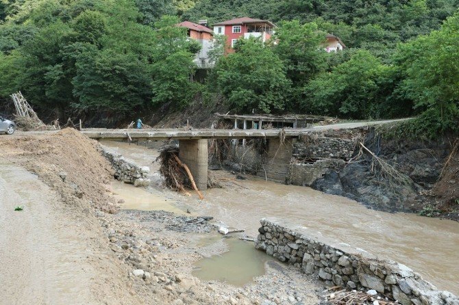 Ordu’ya 5 Günde 6 Aylık Yağmur Düştü