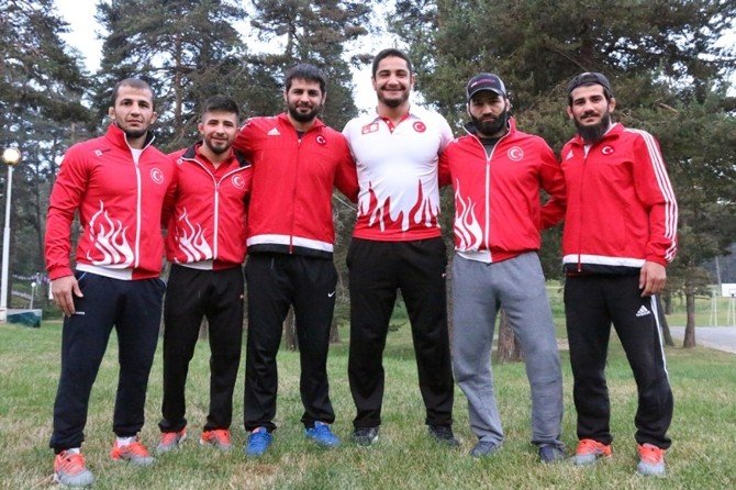 Milli Güreşçiler Bayram Tatilinde De Ara Vermeden Olimpiyatlara Çalıştı