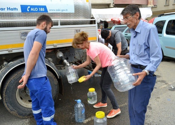 Perşembe’ye Tankerle Su Taşınıyor