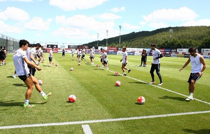 Beşiktaş, Yeni Sezon Hazırlıklarını Sürdürüyor