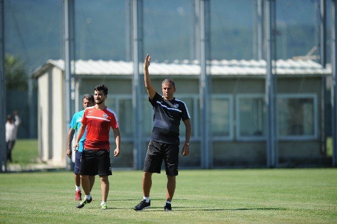 Bursaspor’un Yeni Transferi İlk Antrenmanına Çıktı