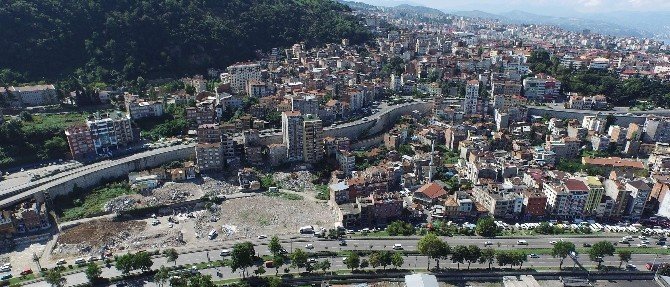 Trabzon Büyükşehir Belediye Başkanı Dr. Orhan Fevzi Gümrükçüoğlu