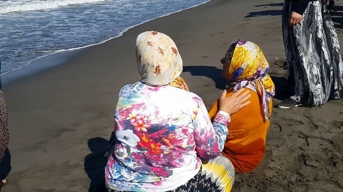 Denizde Kaybolan Hukuk Öğrencisi Bulundu