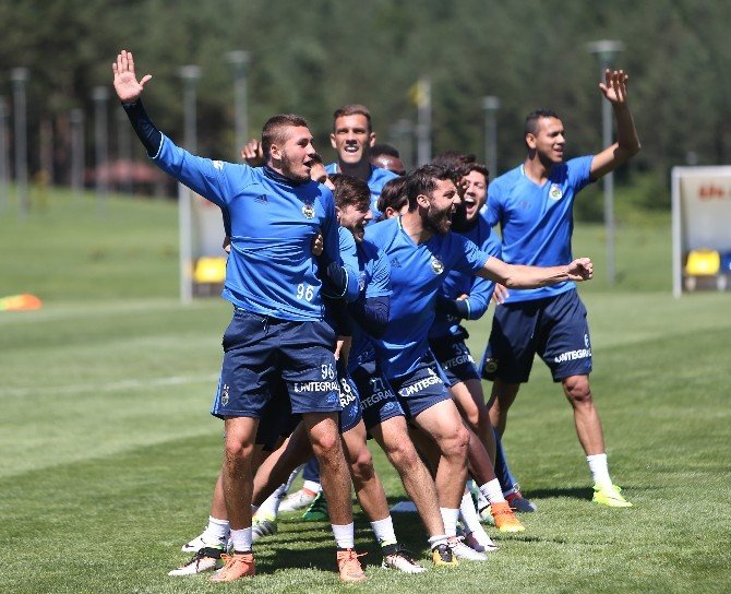 Fenerbahçe’de Yeni Sezon Hazırlıkları Sürüyor