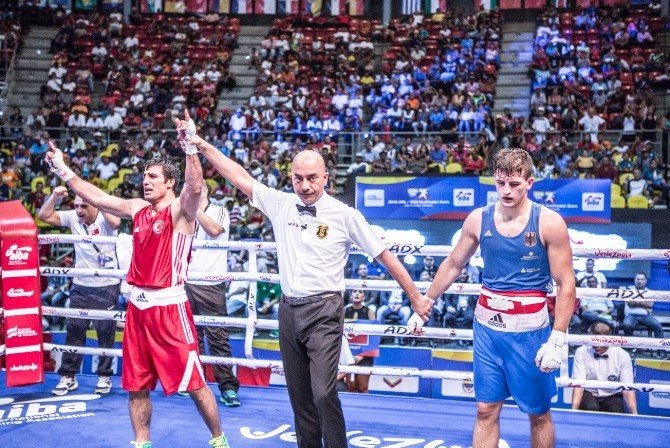 Önder Şipal Boksta Olimpiyat Vizesini Aldı