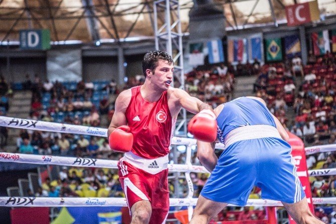 Önder Şipal Boksta Olimpiyat Vizesini Aldı