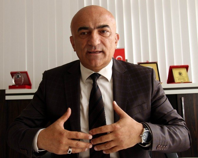 Kuaförler Eski Düğün Sezonlarını Arıyor