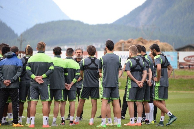 Atiker Konyaspor’un Avusturya Kampı Başladı