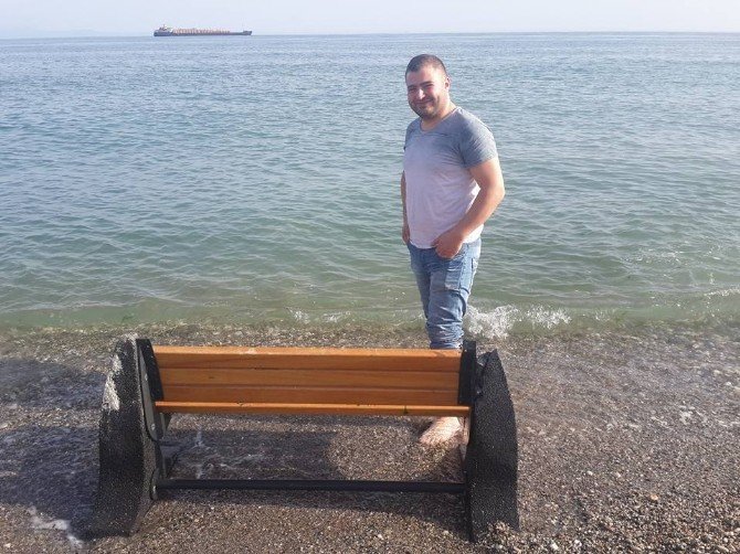 Tekne Faciasında Hayatını Kaybedenler Toprağa Verildi