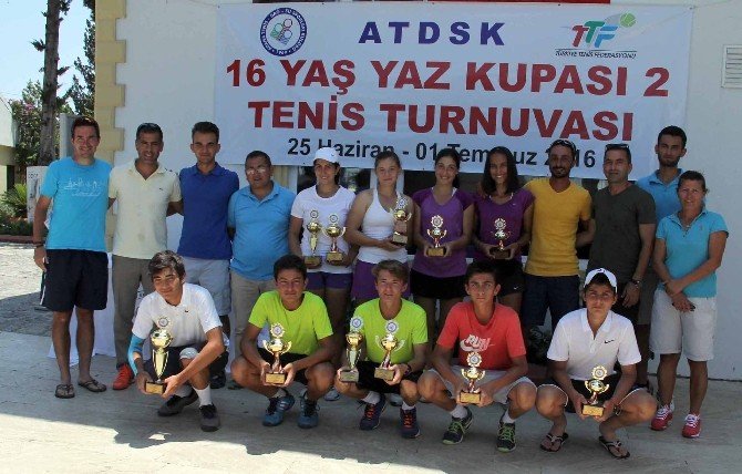 16 Yaş Yaz Kupası-2 Tenis Turnuvası Sona Erdi