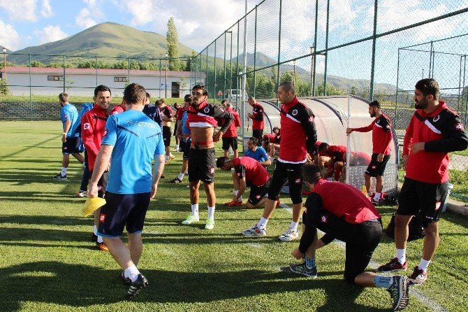Gençlerbirliği Erzurum’da Kampa Girdi