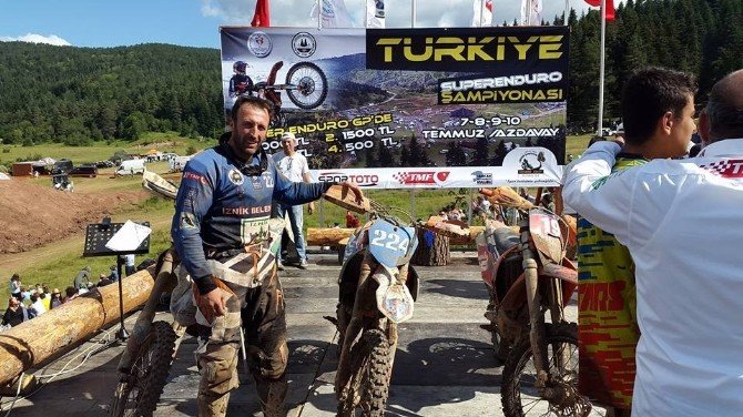 Malkoç İki Kupayla İznik’e Döndü