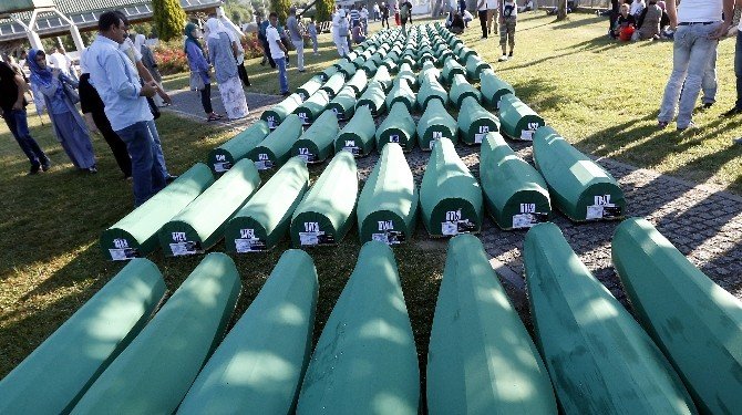Katliamın 21. Yıldönümünde Srebrenitsa’da Acılar Hala Taze