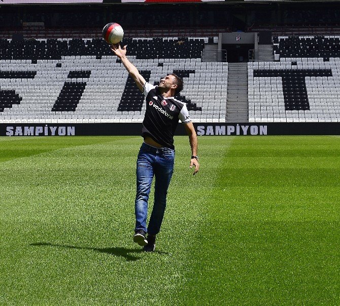 Vodafone Arena’da Gökhan Gönül Rüzgarı