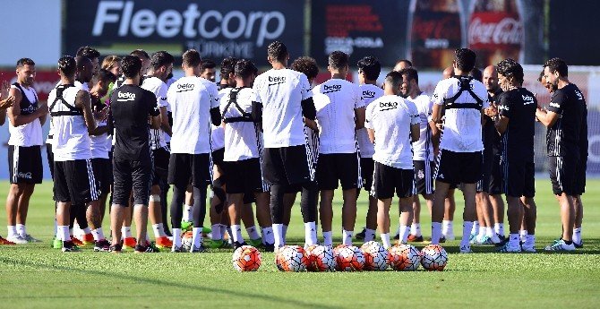 Gökhan Gönül, Beşiktaş’ta İlk Antrenmanına Çıktı