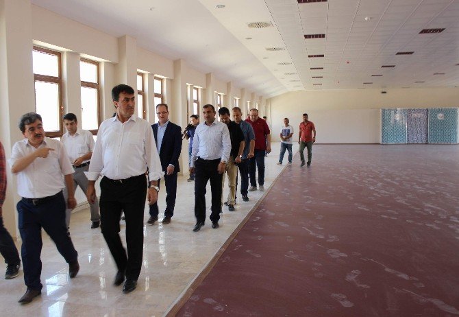Murat Hüdavendigar İmam Hatip Lisesi 5 Kıtadan Öğrencilere Kapılarını Açıyor