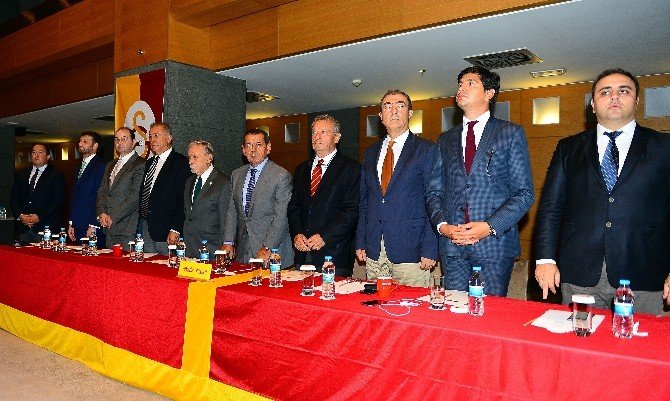 Galatasaray’da Divan Kurulu Toplantısı Başladı