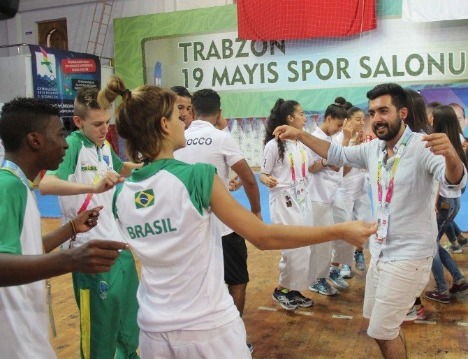 Isf Gymnasıade’da Önce Samba Sonra Horon…