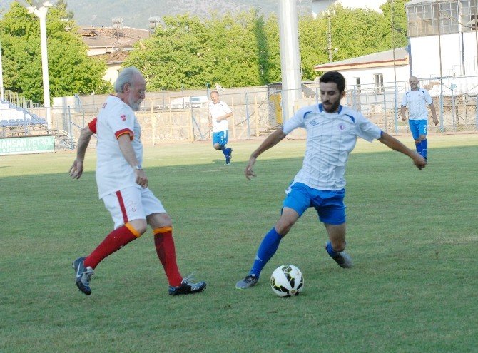 Galatasaray Veteranlar, Fethiyespor Veteranları 4-2 Yendi