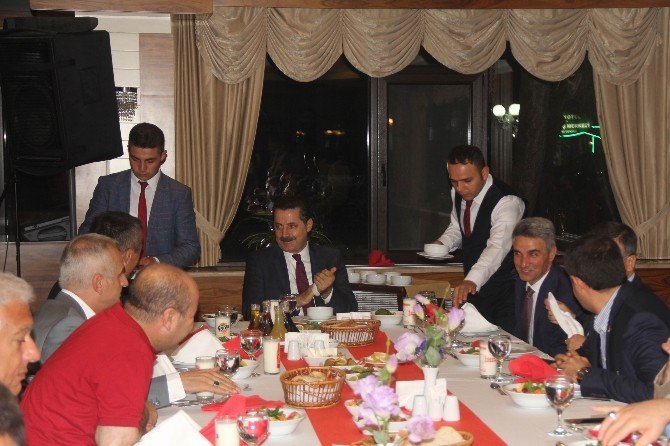 Gıda, Tarım Ve Hayvancılık Bakanı Faruk Çelik Şanlıurfaspor Kampında