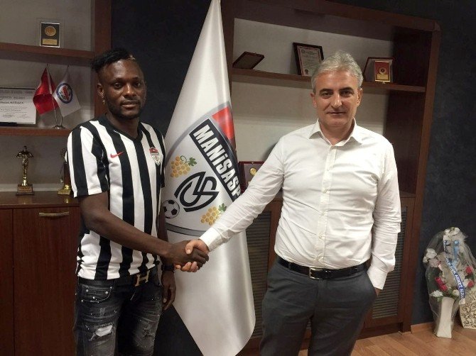 Manisaspor’da Bakaki 3 Yıllık Sözleşme İmzaladı