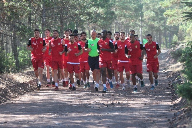 Eskişehirspor, Yeni Sezon Hazırlıklarını Sürdürüyor
