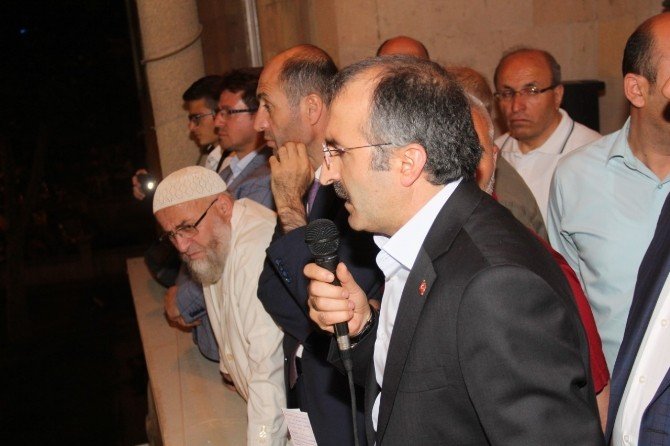 Bayburt’un Demokrasi Nöbeti Sürüyor