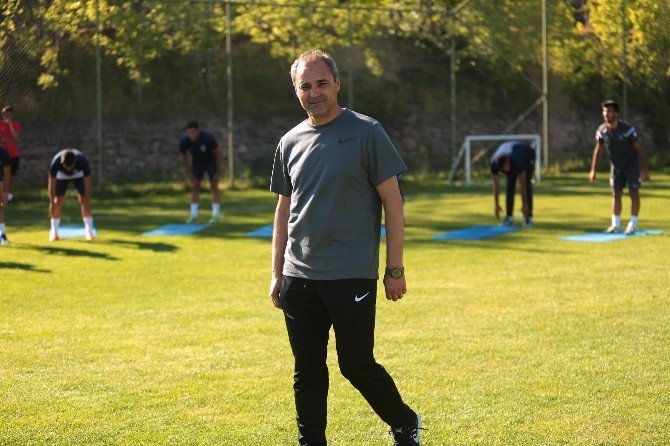 Sözeri: "Görevimin Başındayım"