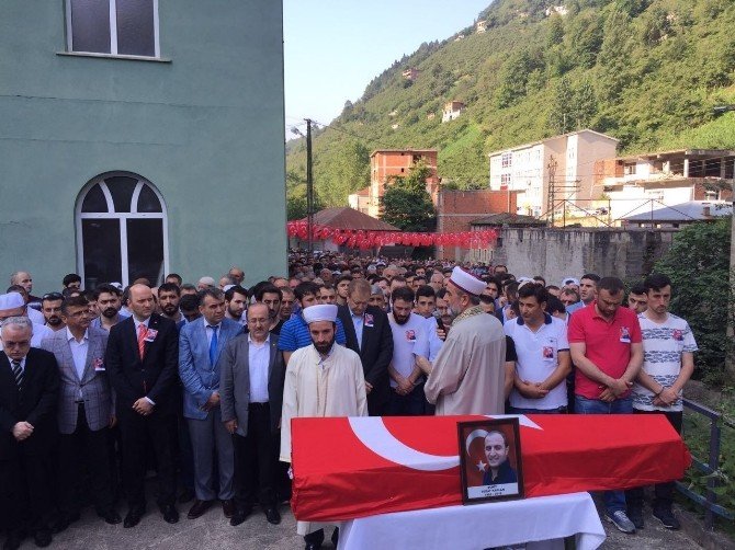 Trabzonlu Darbe Şehidine Son Görev