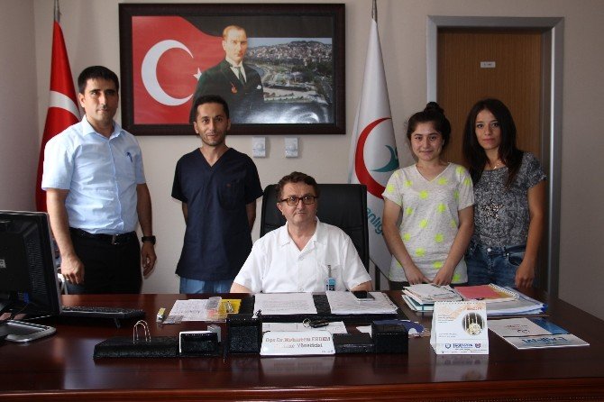 "S" Şeklinde Olan Omurgası Ameliyatla Düzeltildi