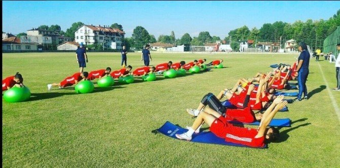 Yeni Malatyaspor’da Bolu Kampı Sürüyor